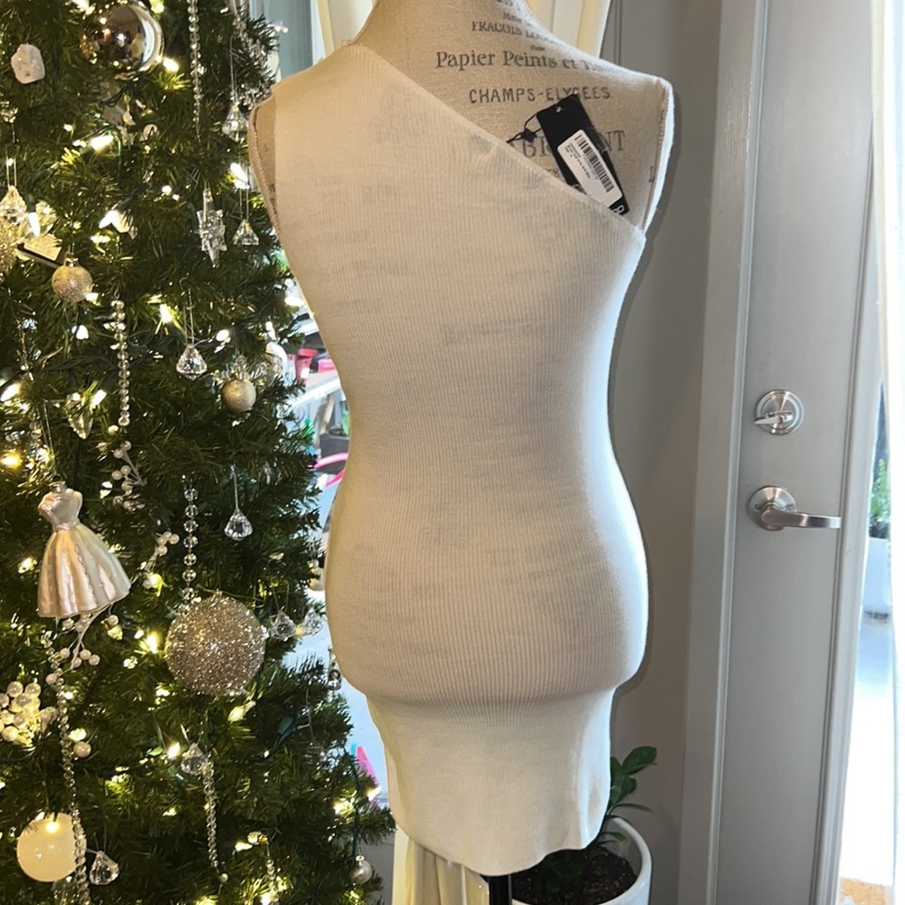 Boohoo ivory white one shoulder sweater dress rib knit seam detail dress US 6​​ - Picture 5 of 9
